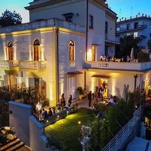 https://relais-villa-montedonzelli.hotels-amalfi.com