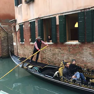 https://bb-allo-squero.hotelinveneto.com
